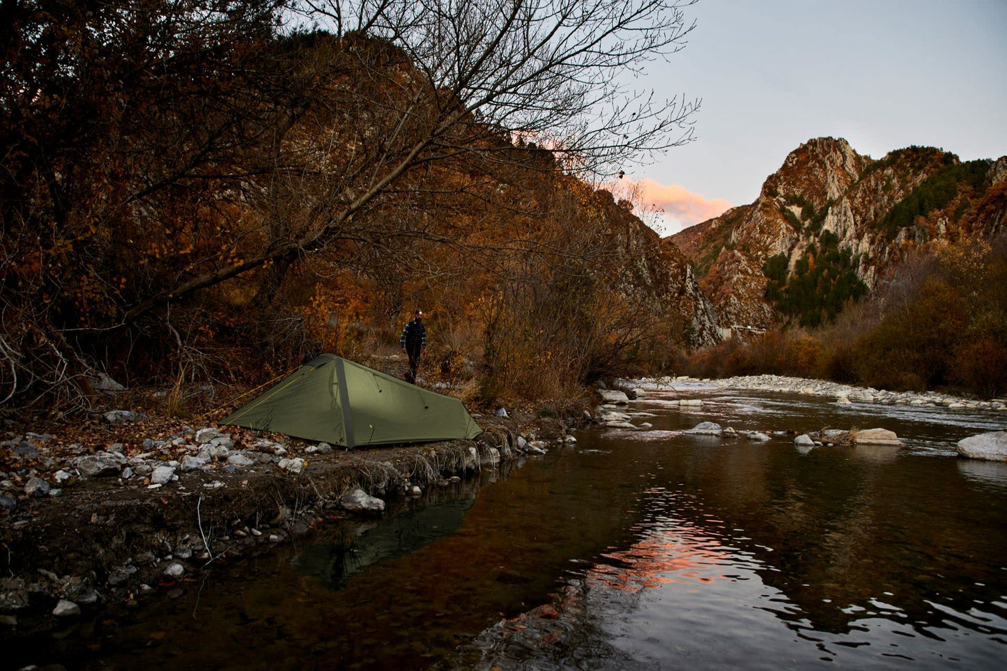 Grand Canyon Richmond 1 - Tienda de túnel para 1 Persona, Ultraligera, Impermeable, tamaño pequeño, Tienda para Trekking, Camping, Exterior | Capulet Olive (Verde)