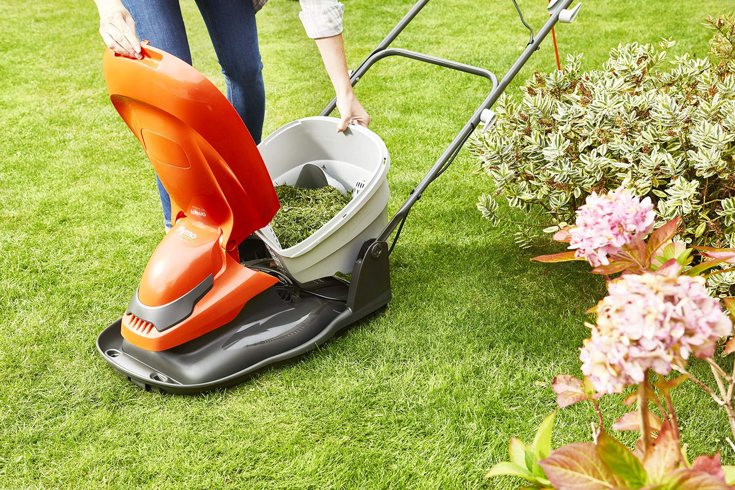 Flymo EasiGlide 360 Hover Collect - Cortacésped con Motor de 2000 W, Ancho de Corte de 36 cm, Caja de césped de 26 litros, se pliega Plano, Cable de 10 m, Naranja y Gris